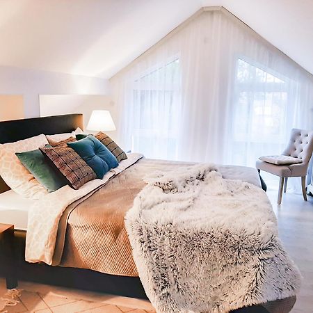 Design Maisonette - 24H Self-Check-In - Bis 7 Pers - In Direkter Weihernaehe - Parkplatz - Wifi - Balkon -Terrasse - Radwege Schiffweiler Kültér fotó