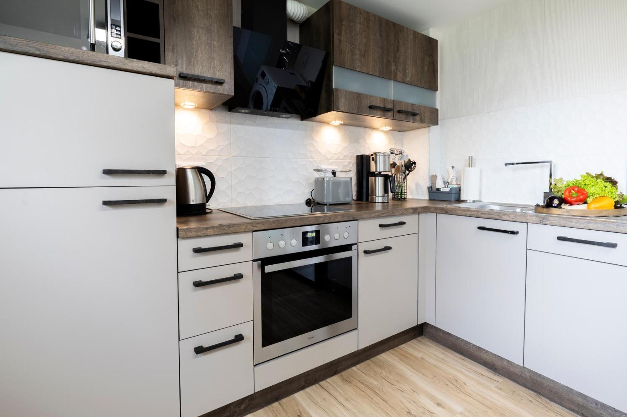 Design Maisonette - 24H Self-Check-In - Bis 7 Pers - In Direkter Weihernaehe - Parkplatz - Wifi - Balkon -Terrasse - Radwege Schiffweiler Kültér fotó