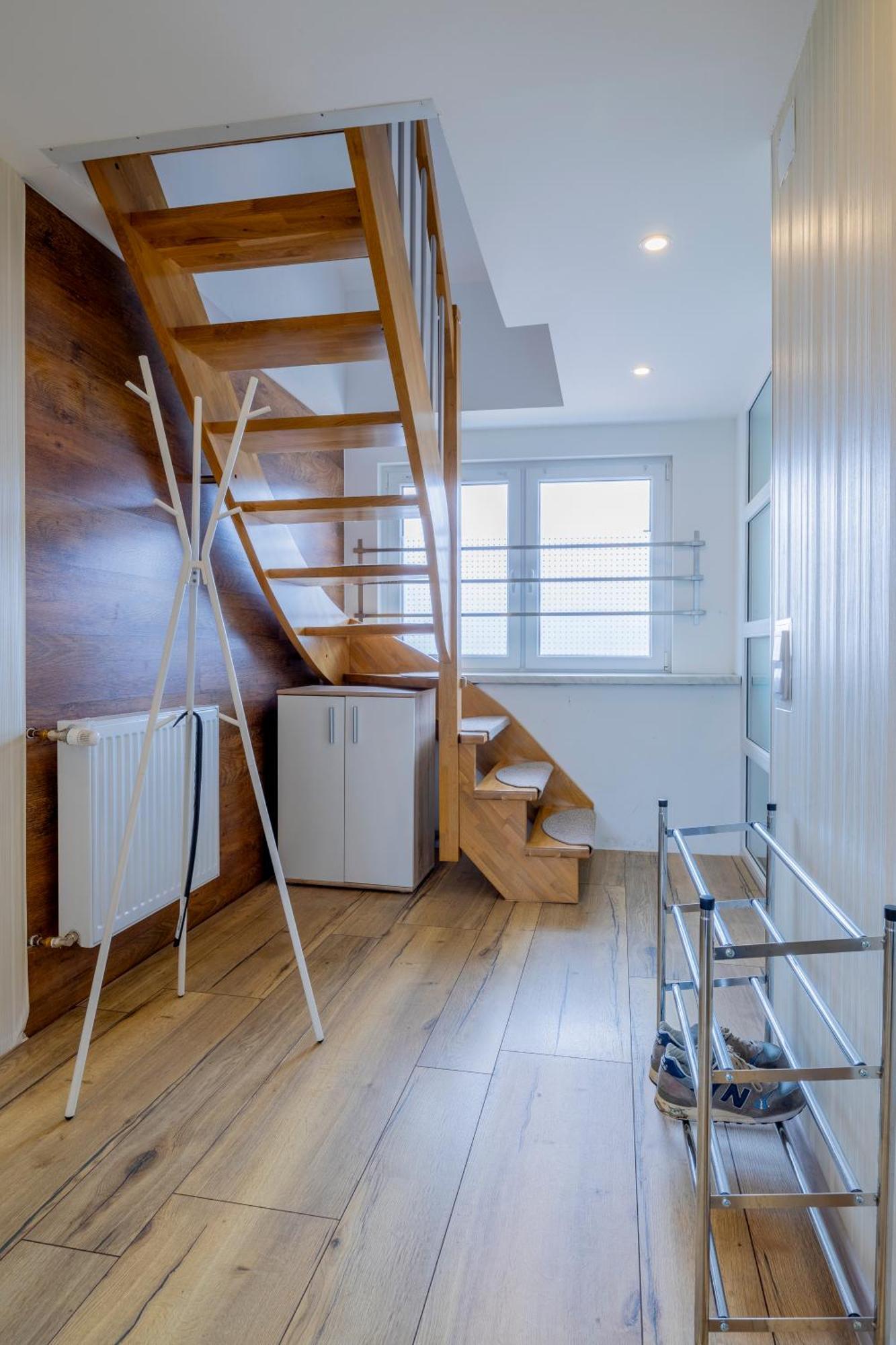 Design Maisonette - 24H Self-Check-In - Bis 7 Pers - In Direkter Weihernaehe - Parkplatz - Wifi - Balkon -Terrasse - Radwege Schiffweiler Kültér fotó