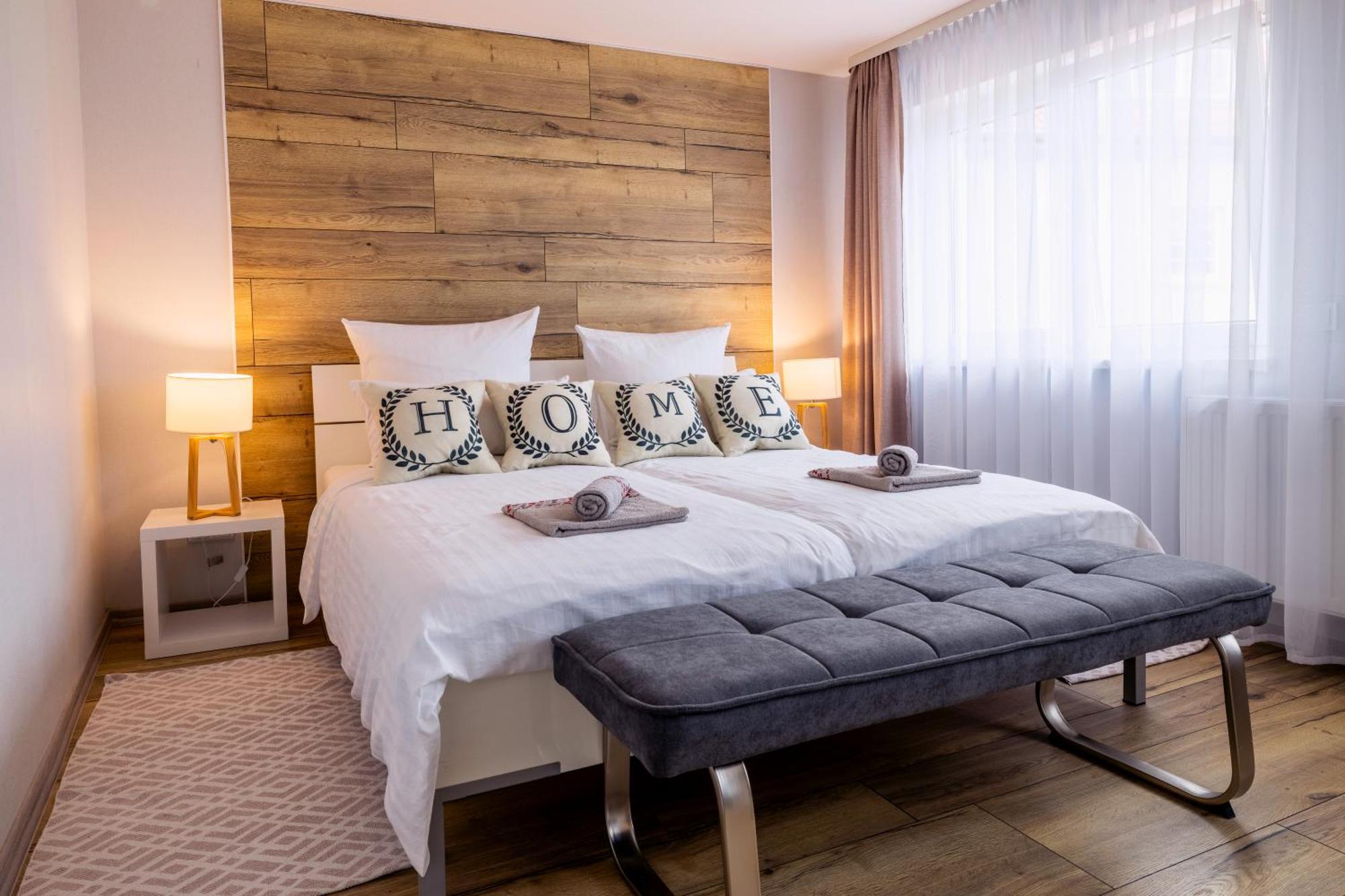 Design Maisonette - 24H Self-Check-In - Bis 7 Pers - In Direkter Weihernaehe - Parkplatz - Wifi - Balkon -Terrasse - Radwege Schiffweiler Kültér fotó